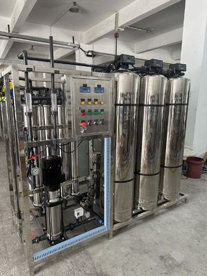 Dobra cena. 380V / 50Hz Zasilanie System RO komercyjny Idealny do wody miejskiej lub studni w Internecie
